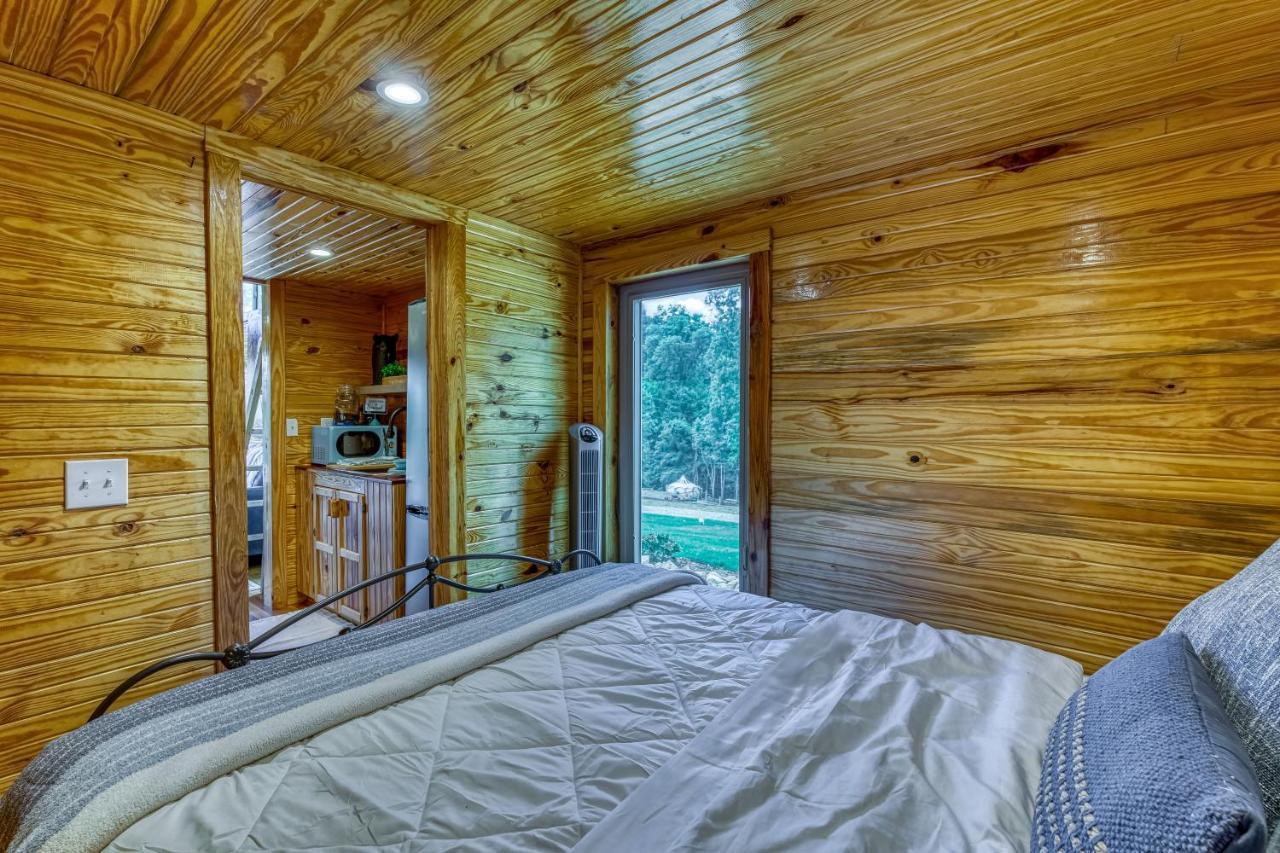 The Gemini-A Dreamy, Waterfront Tiny Cabin Rogersville 외부 사진